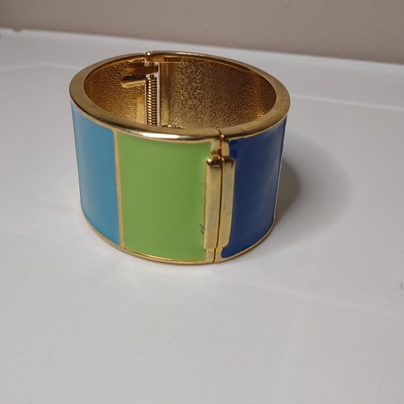 7 Inch Heavy Green, Blue, And Gold Tone Hinged Bracelet - Picture 2 of 11
